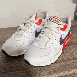 Nike Air Max IVO white habanero size 10.5 men’s